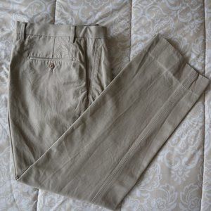 Uniqlo khaki pants 29/30 1/2